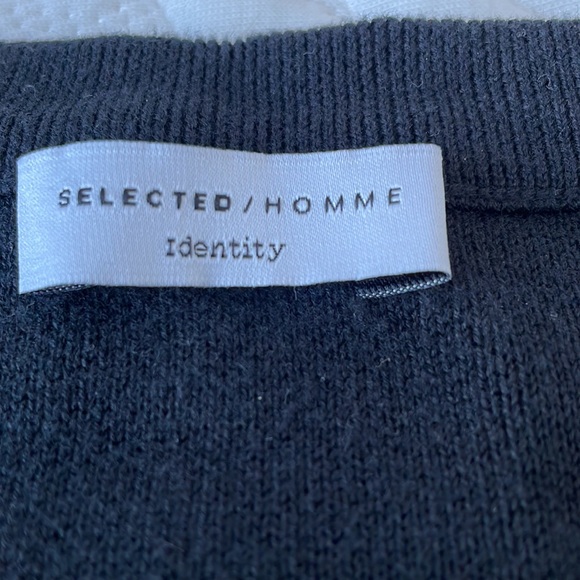 Men’s navy cardigan - Picture 3 of 3